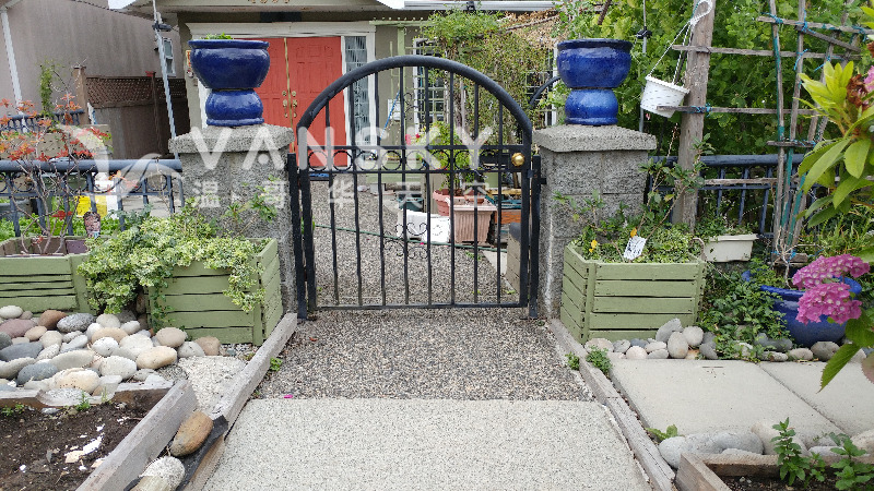 230310211207_a Outdoor2a.jpg